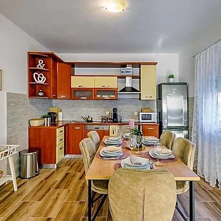 -zadar 4*